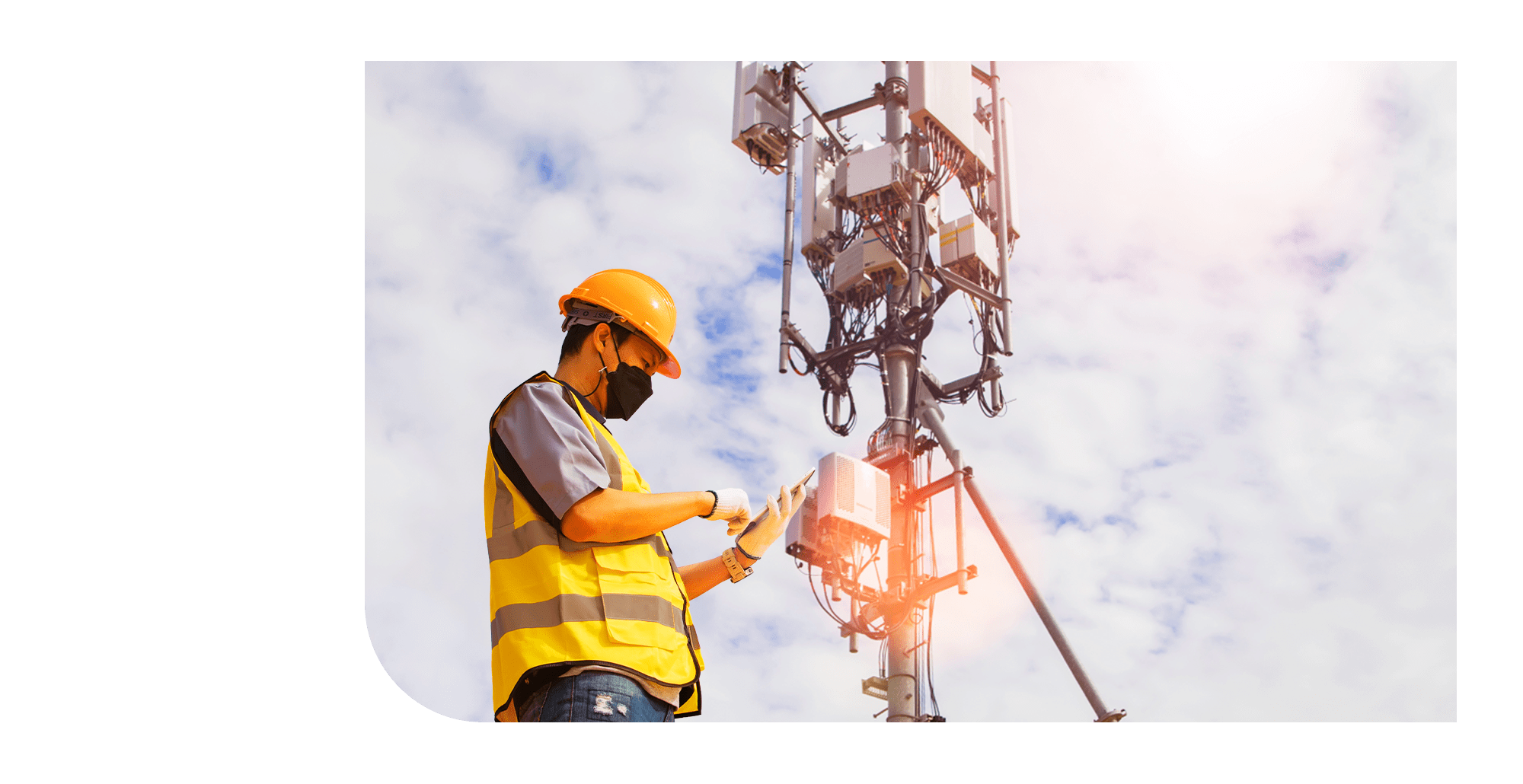 モバイル基地局工事など、電気・通信サービスに関わる工事を提供しています。